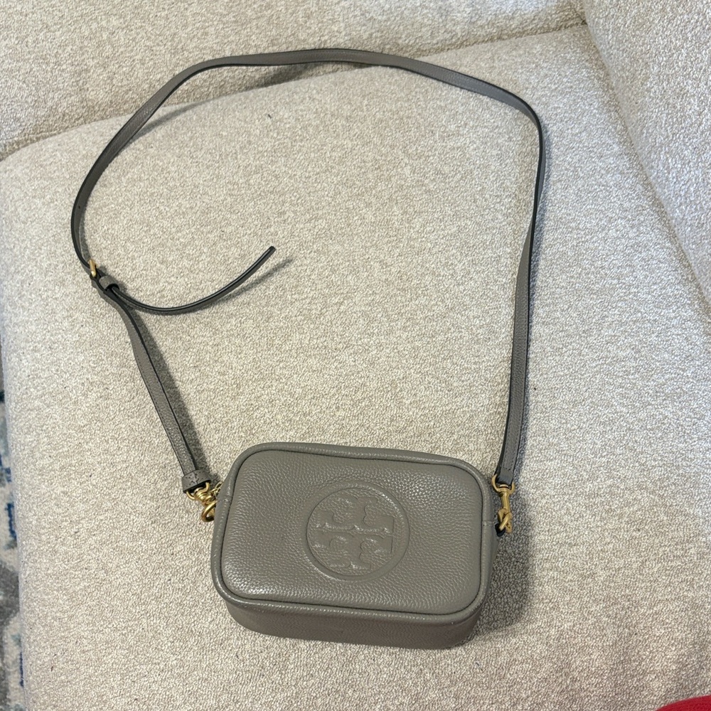 Tory Burch Gray Pebbled Leather Crossbody Camera Bag